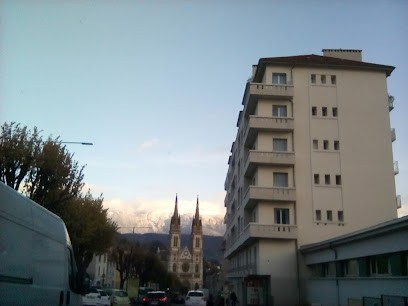 Paziaco Yves, Peintre en Bâtiment à Chirens