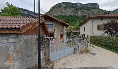 Montagnat Ponsar Marie-helene, Peintre en Bâtiment à Crolles