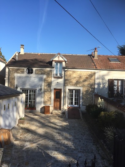 Gazeaux Larry Artisan Couvreur-Peintre En Bâtiment-Nettoyage De Façade-Traitement Hydrofuge-Seine Et Marne-77-, Peintre en Bâtiment à Grisy-Suisnes