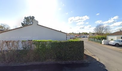 Boukra Jacques, Magasin de Peintures à Coulon