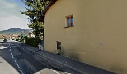 Palumbo Enzo, Peintre en Bâtiment à Saint-Pierre-en-Faucigny