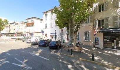 Gertosio Michel, Magasin de Peintures à Cuers