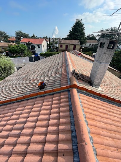 Artisan Peintre 83 Façadier Ravalement Frejus St Raphaël L.rénovation, Peintre en Bâtiment à Puget-sur-Argens