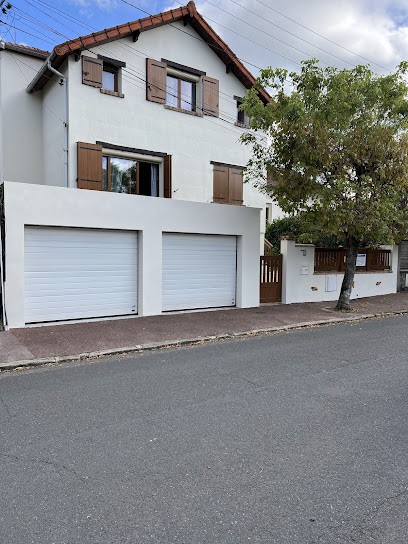 Peintre Monsieur BLANC Courcouronnes 91 : Peinture, Nettoyage façade toiture Essonne 91, Peintre en Bâtiment à Courcouronnes