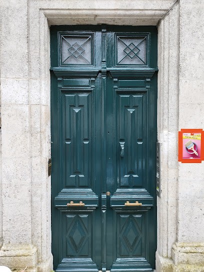 Peinture & Décoration LAVILLE Lucas Charente Rénovation, Peintre en Bâtiment à Maine-de-Boixe