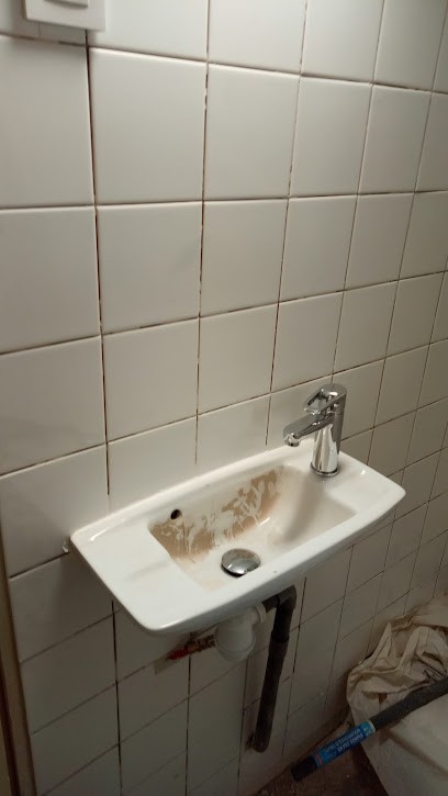 E.G.B, Peintre en Bâtiment à Nans-les-Pins