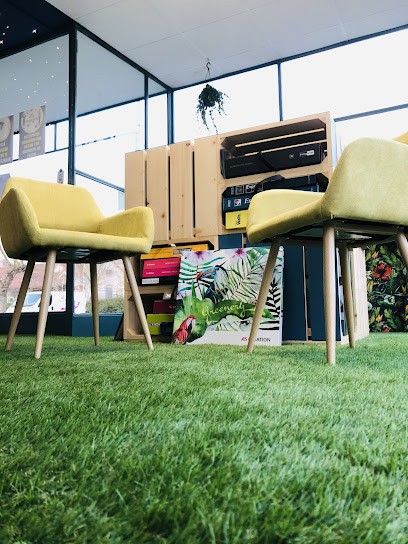 Caceres SARL, Magasin de Peintures à Saint-Affrique