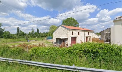 Cdm, Peintre en Bâtiment à Saint-Laurent-d'Arce