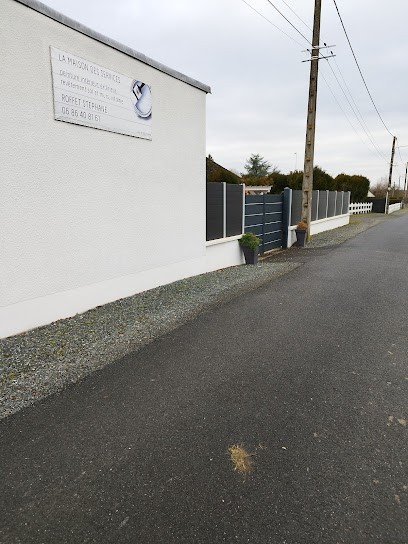 La Maison Des Services Roffet Stephane, Peintre en Bâtiment à Saint-Genou