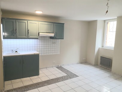 Bruno Carlus Multiservices, Peintre en Bâtiment à Coubisou