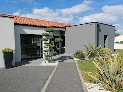 Peintre En Bâtiment Sevremoine. Peintre Décorateur Intérieur, Du Sol Au Plafond. Peintre Extérieur, RGE Isolation Exterieur, Peintre en Bâtiment à Sèvremoine