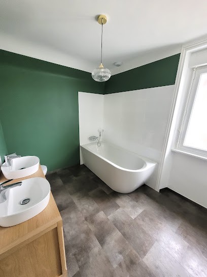 LM PEINTURE - Luis MENDES, Peintre en Bâtiment à La Roche-Maurice