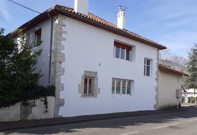 H Peinture Façade 6440, Peintre en Bâtiment à Hendaye