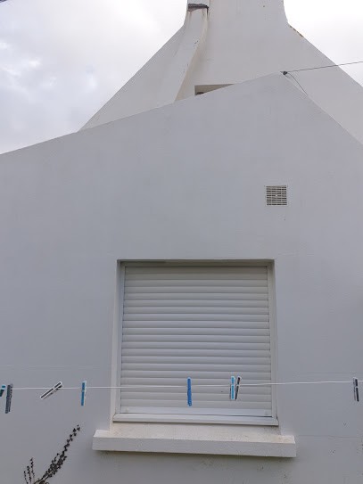 Gérald Guillet Peintre Guipavas Nettoyage Et Traitement De Toiture Et Façade Ravalement De Façade 29, Peintre en Bâtiment à Guipavas